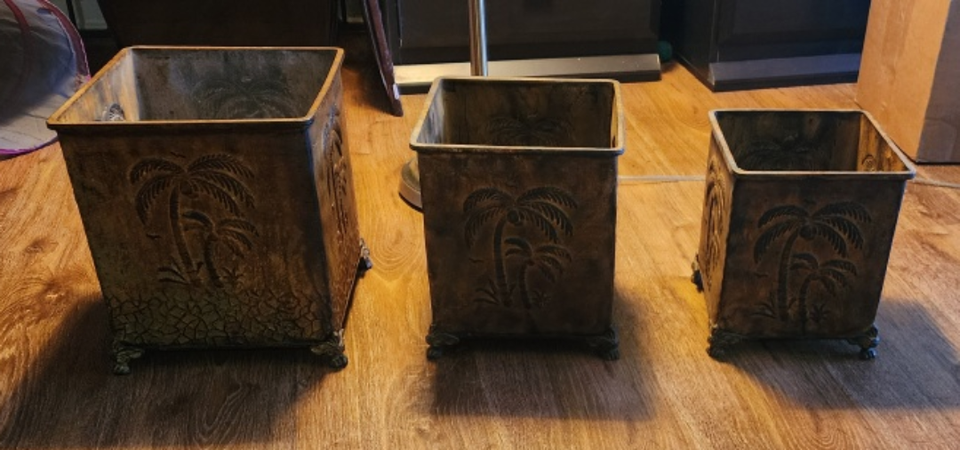 Set of 3 tin Decorative Palm Tree Planters