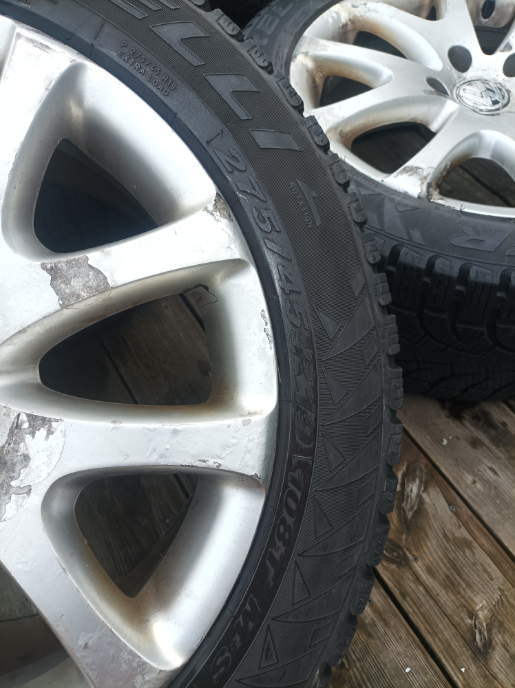 Pirelli Winter Tires on Rims - 275/45R19 - photo 2