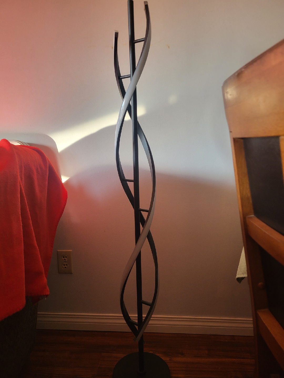 Modern Spiral LED Floor Lamp