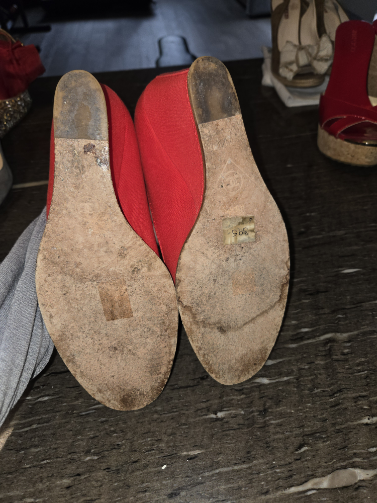 Chanel Red Wedge Heels - photo 5