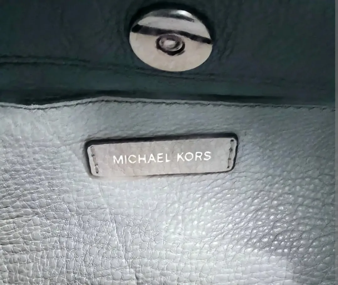 Michael Kors Grey Purse(Pickup only) image indicator(3)