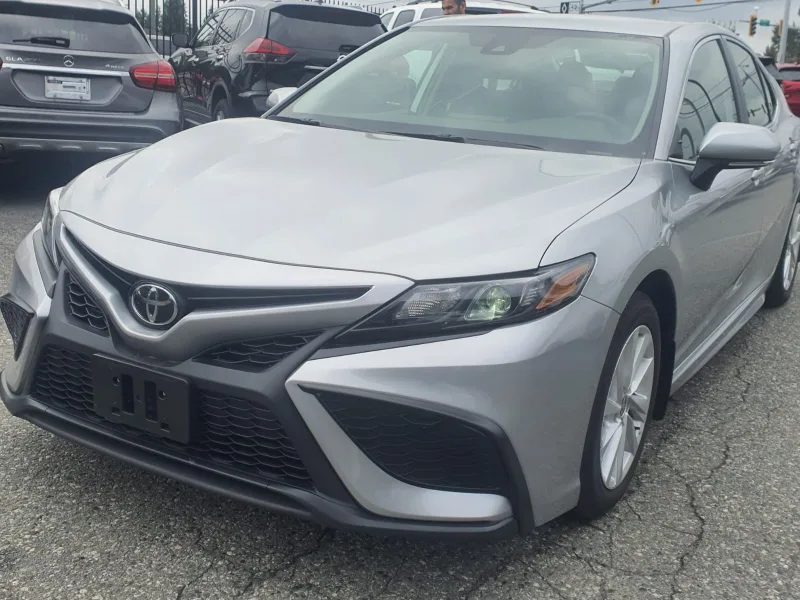 Toyota Camry 2024 SE AWD image indicator(2)