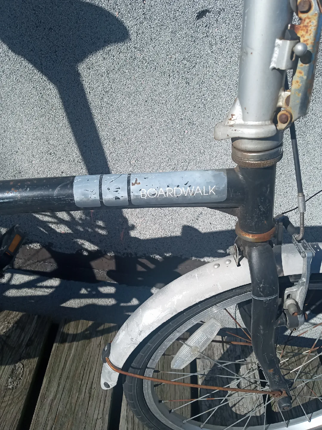 Awesome Vintage "Dahon' Boardwalk Folding Bike image indicator(2)