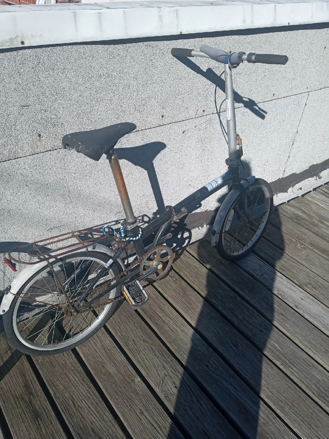 Awesome Vintage "Dahon' Boardwalk Folding Bike image indicator(3)