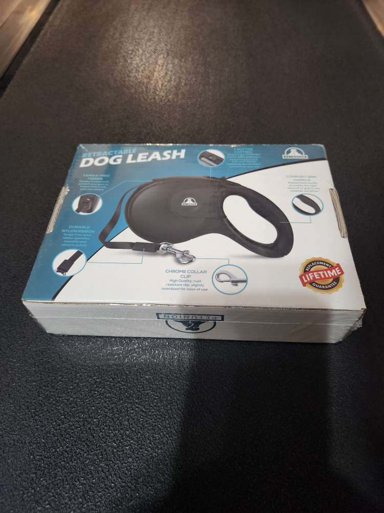 Pet Union Retractable Dog Leash - New in Box! - photo 2