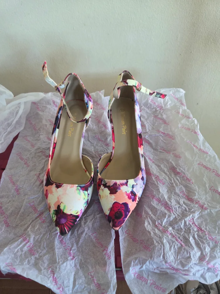 Dream Pairs Floral Ankle Strap Heels - Size 7 thumbnail