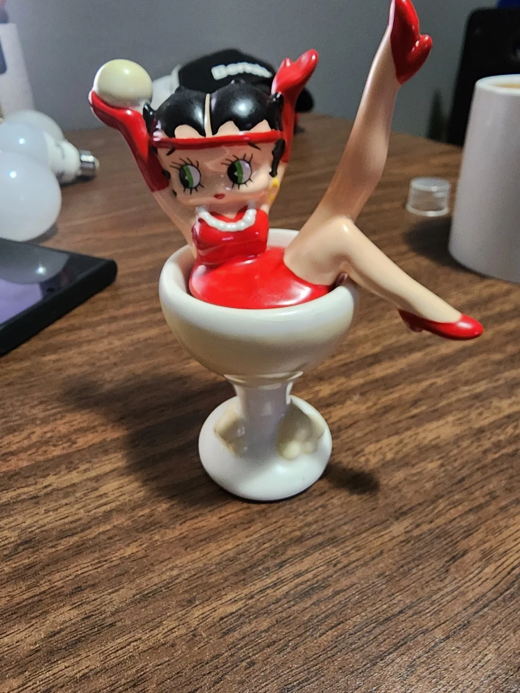 Betty Boop Salt & Pepper Shaker Figurine
