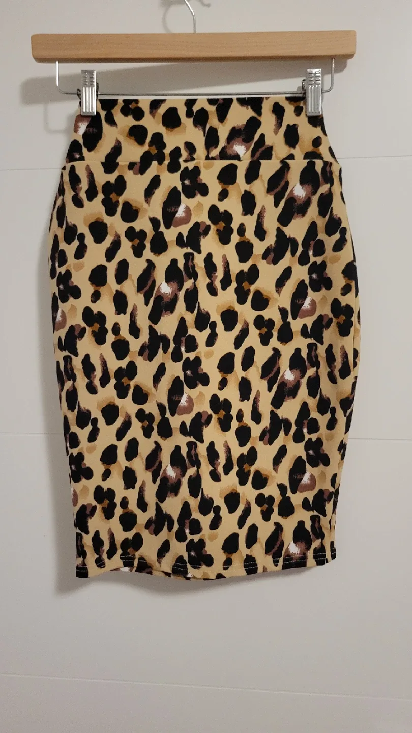 Leopard Print Skirt image indicator(2)