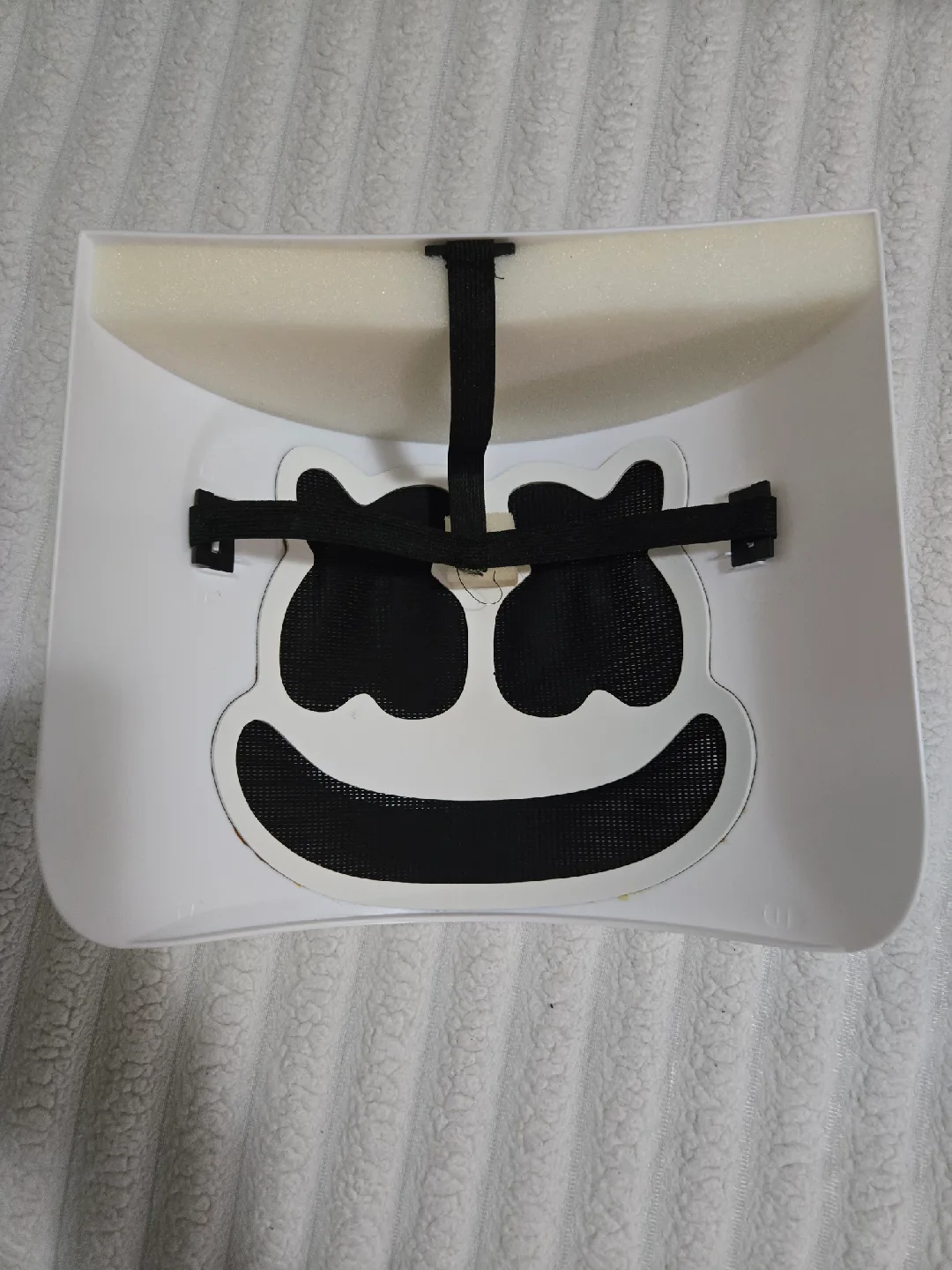 Marshmello Mask White image indicator(2)