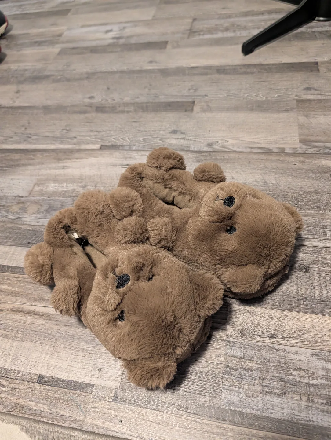 Assorted Women's Shoes image indicator(6)