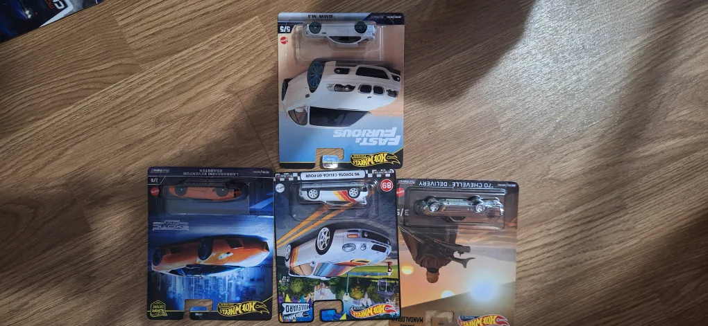 Hot Wheels Diecast Cars - Boulevard, Premium image indicator(3)