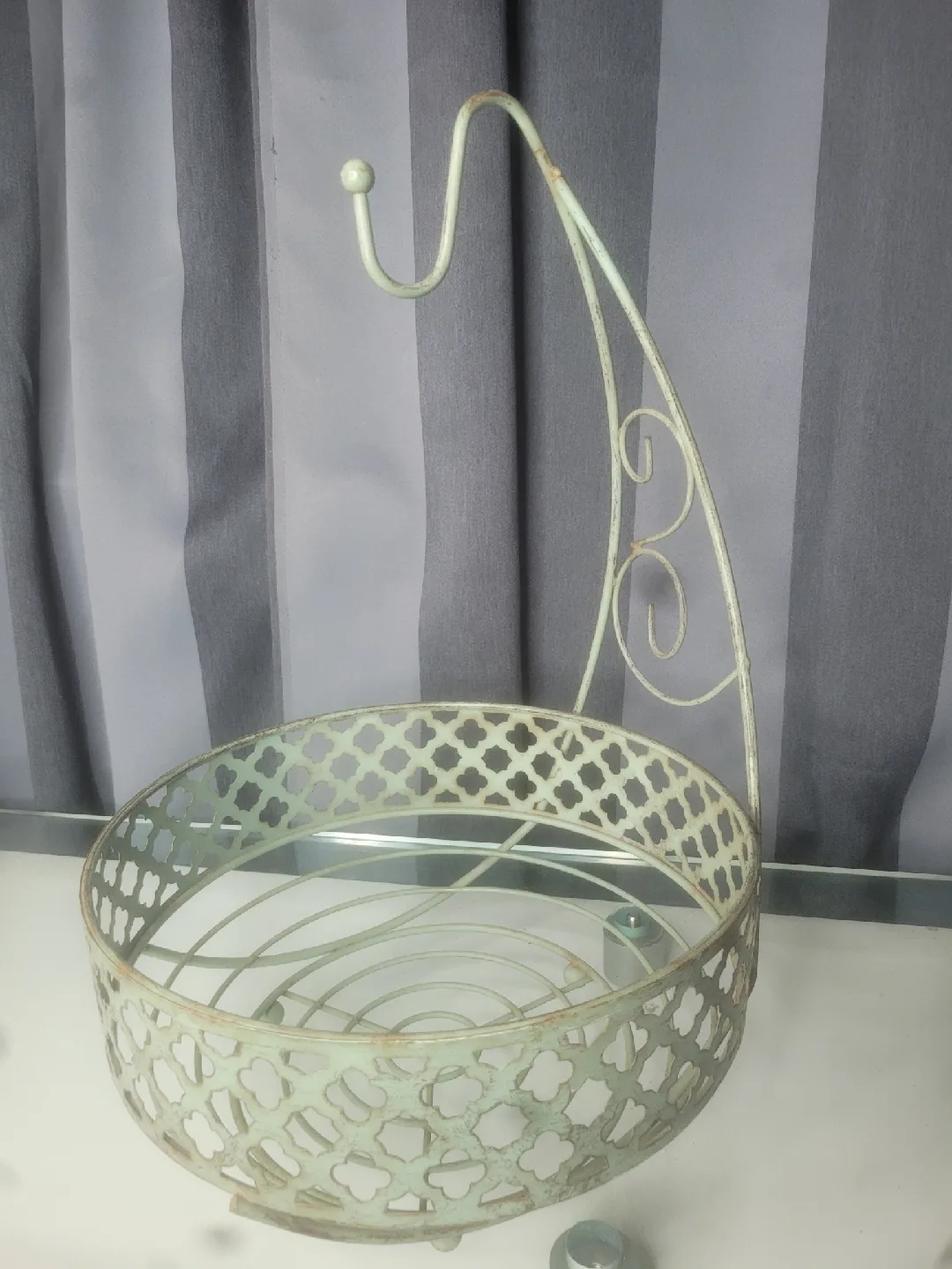 Vintage Metal Fruit Basket with Hanging Hook image indicator(2)