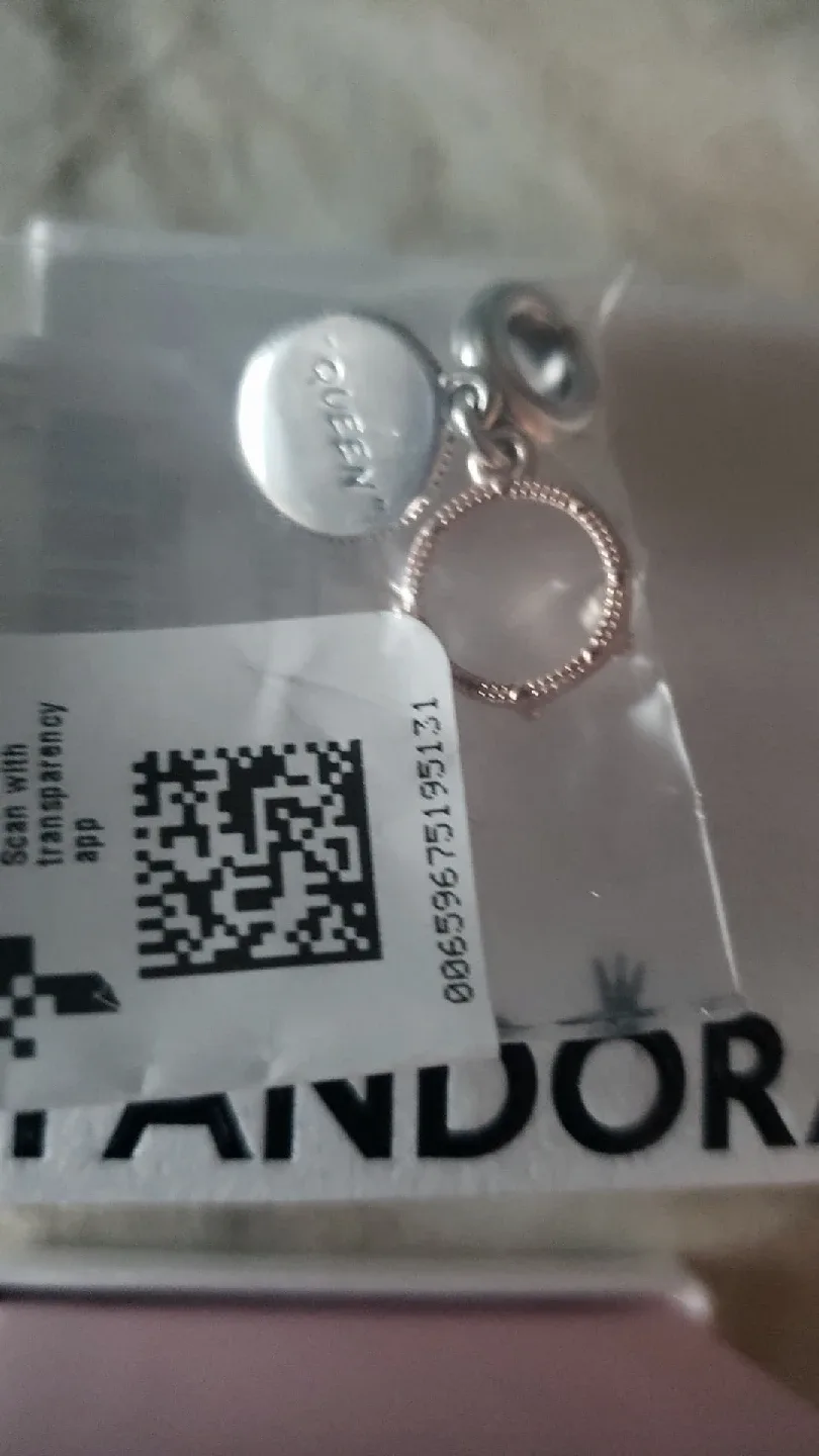 Pandora Queen Crown Dangle Charm with Gift Box image indicator(4)