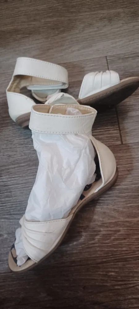 White Leather Sandals with Ankle Strap image indicator(3)