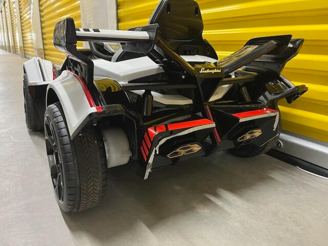 Lamborghini Kids Ride-On Car - photo 3
