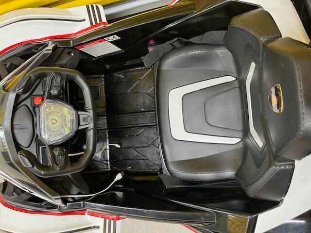 Lamborghini Kids Ride-On Car - photo 4