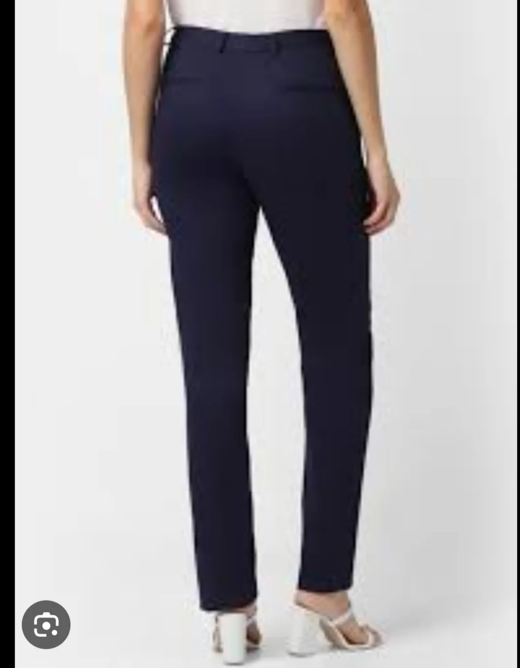 New Van Heusen Women's Dress Pants, Size 10 ( stretchy) image indicator(2)