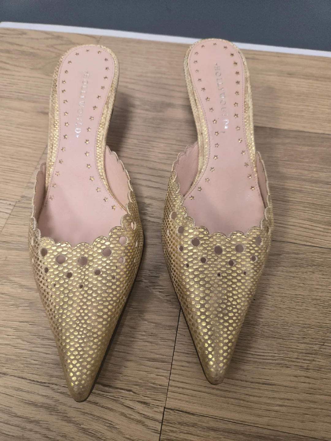 Hollywood Comfort Pad Gold Mules - Size 8.5