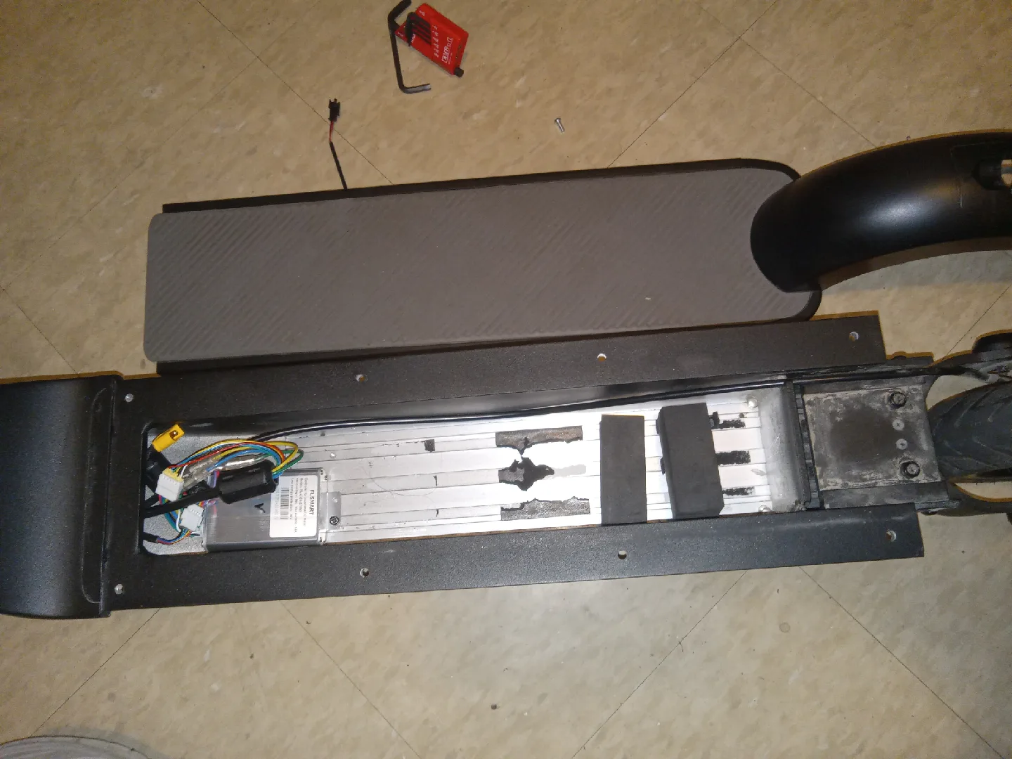 IZIP Electric Scooter image indicator(9)