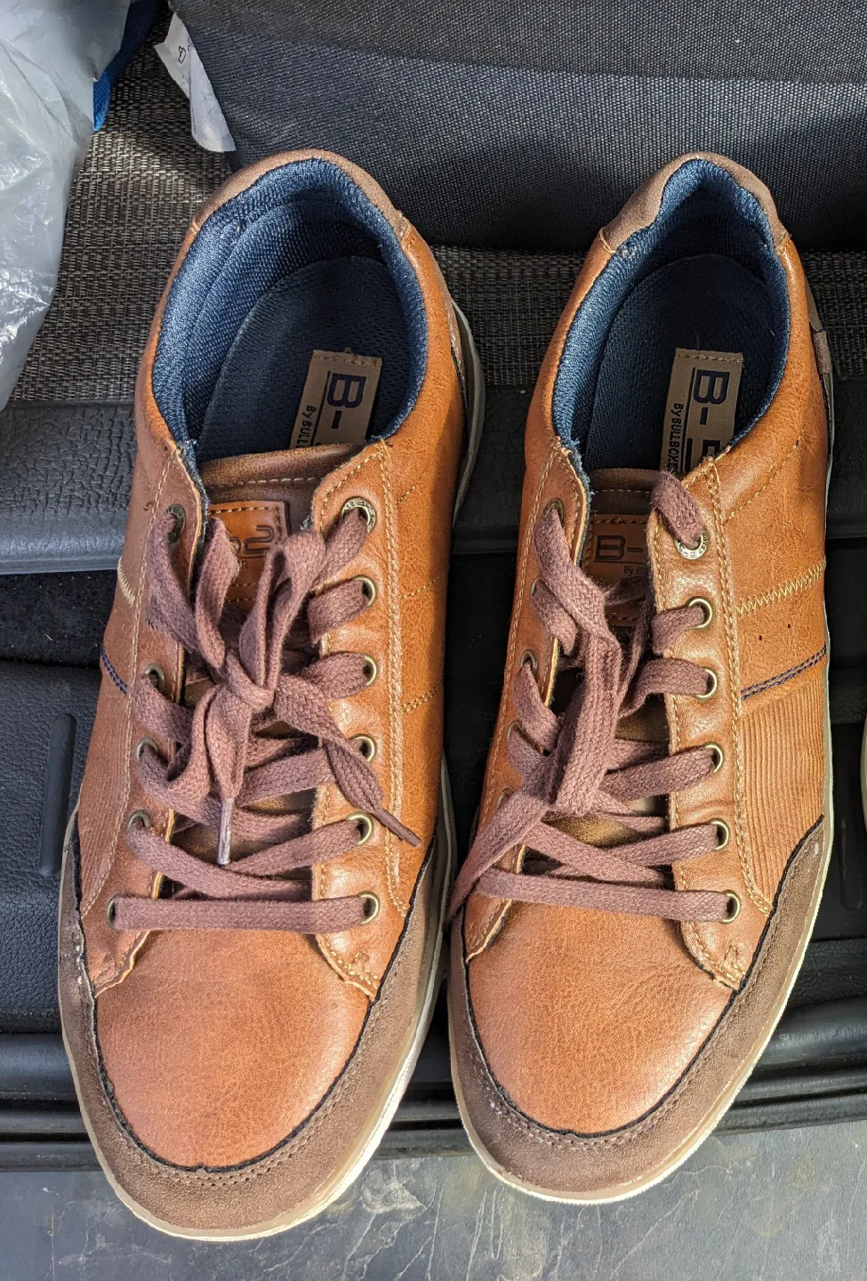 B-52 by BULLBOXER Leather Shoes - US 9 thumbnail