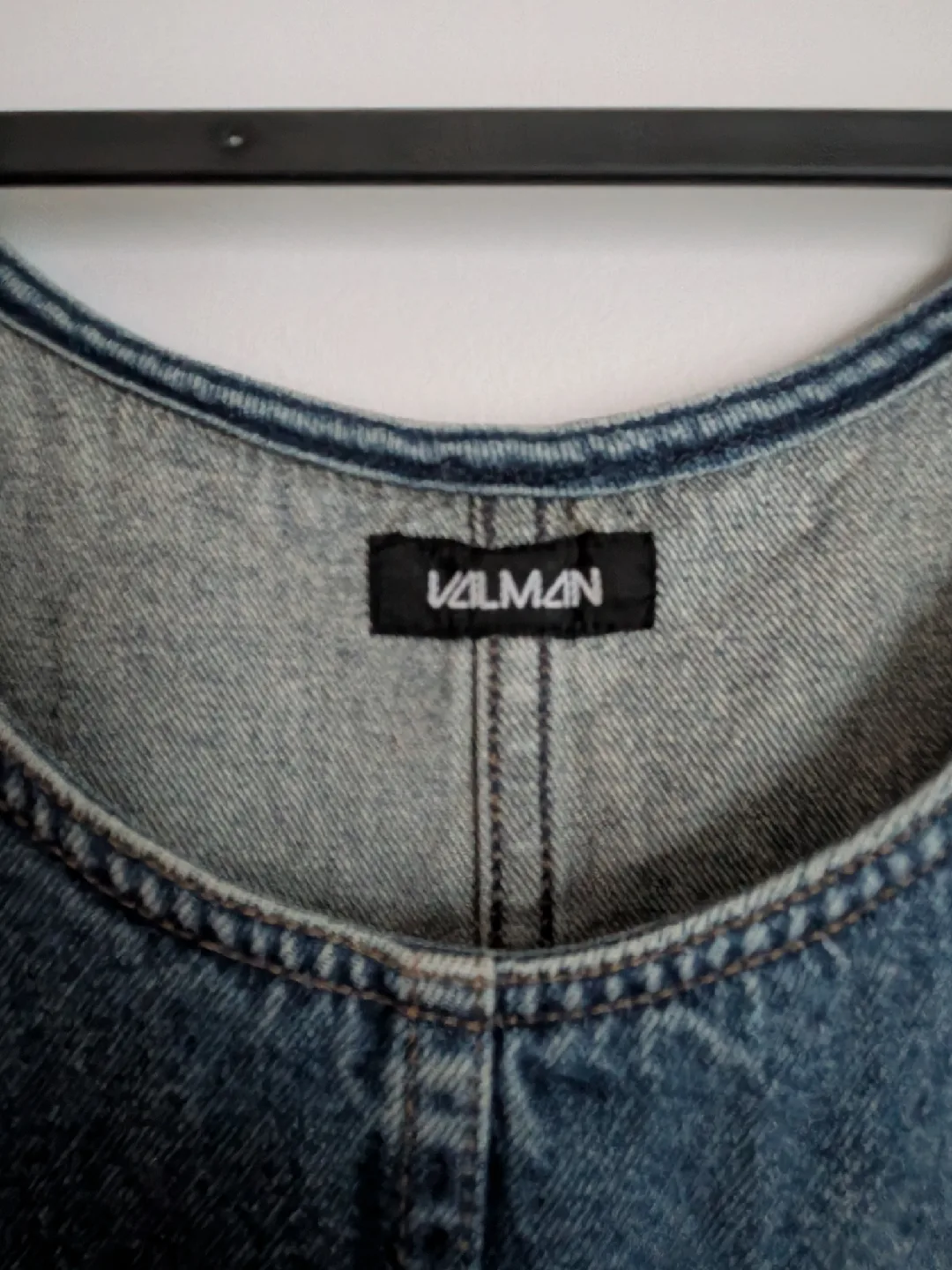 Apron dress image indicator(2)