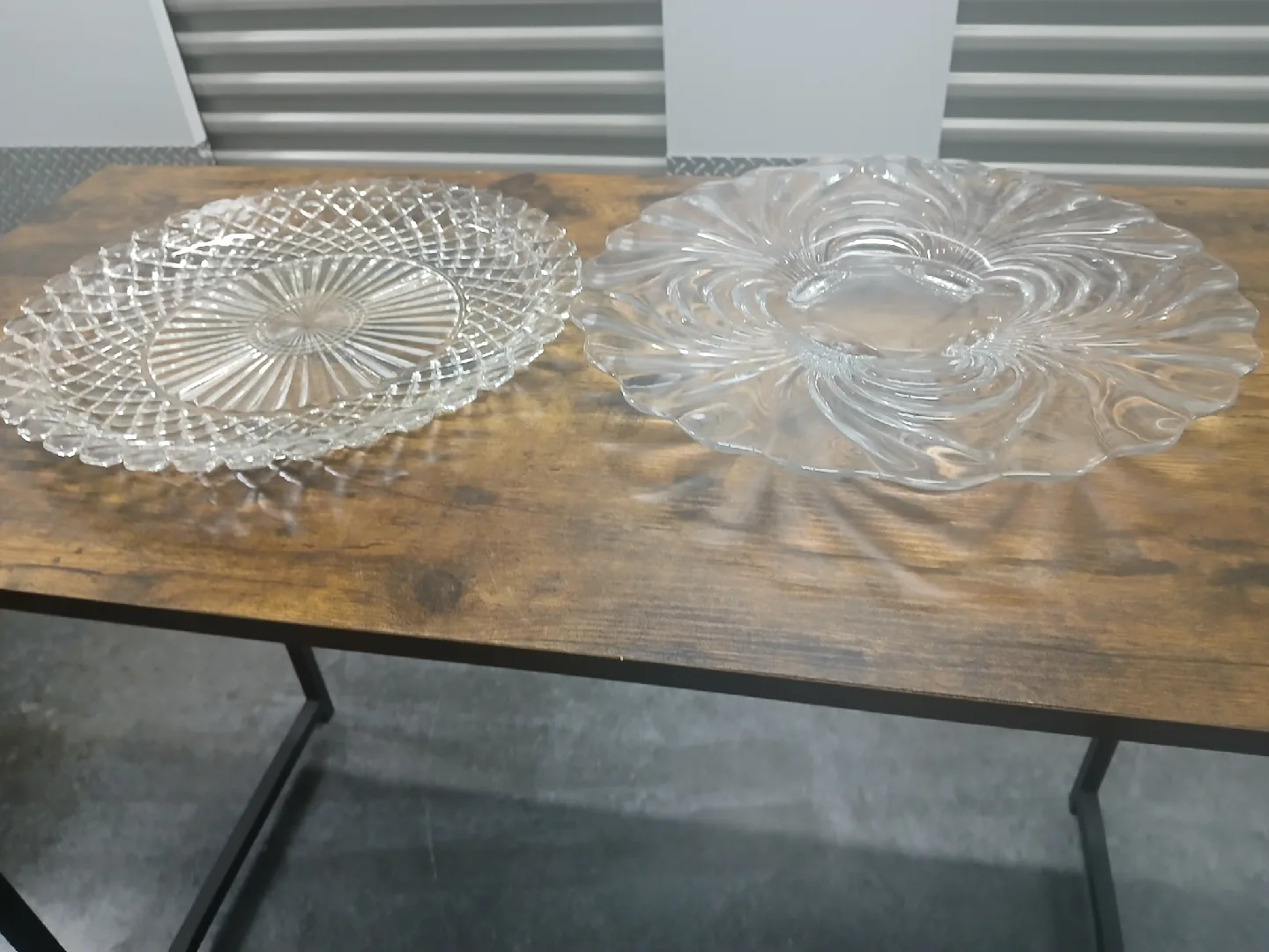 Two Decorative Glass Plates thumbnail