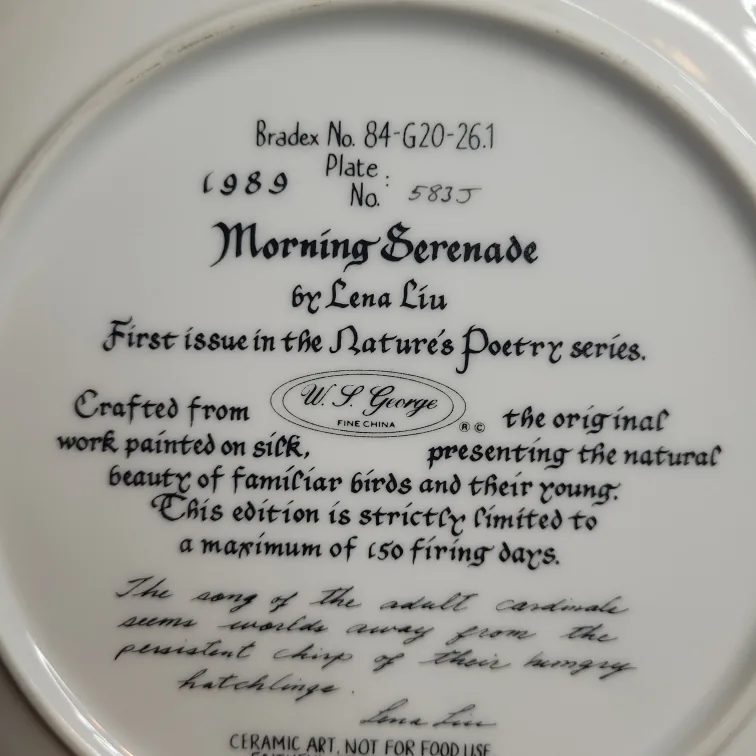 Beautiful 8 1/2" Cardinal Collector Plate image indicator(9)