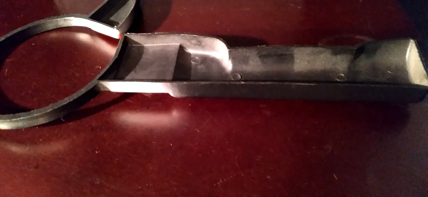 'SCREAM QUEENS' COLLECTIBLE PROP ACCESSORY image indicator(5)