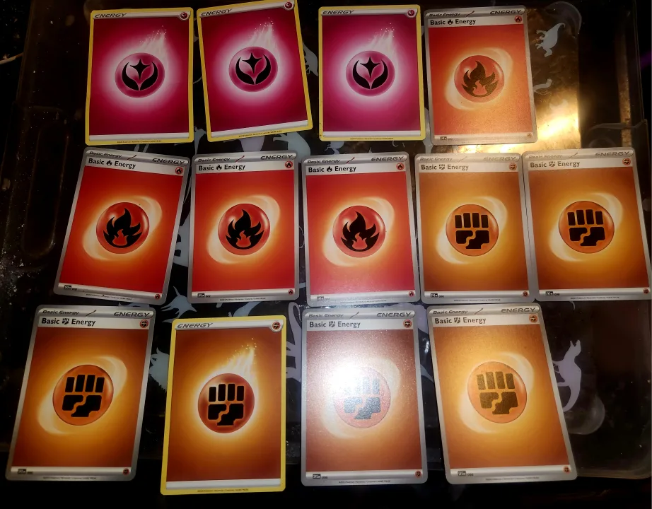 Pokemon Basic Energy Cards - Mixed Lot image indicator(2)