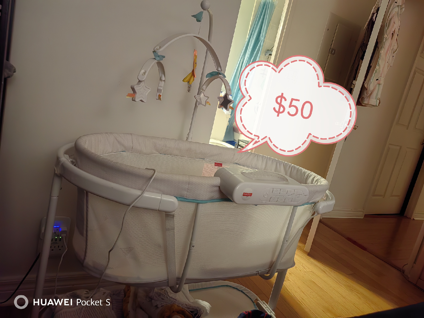 Fisher-Price Soothing Motions Bassinet
