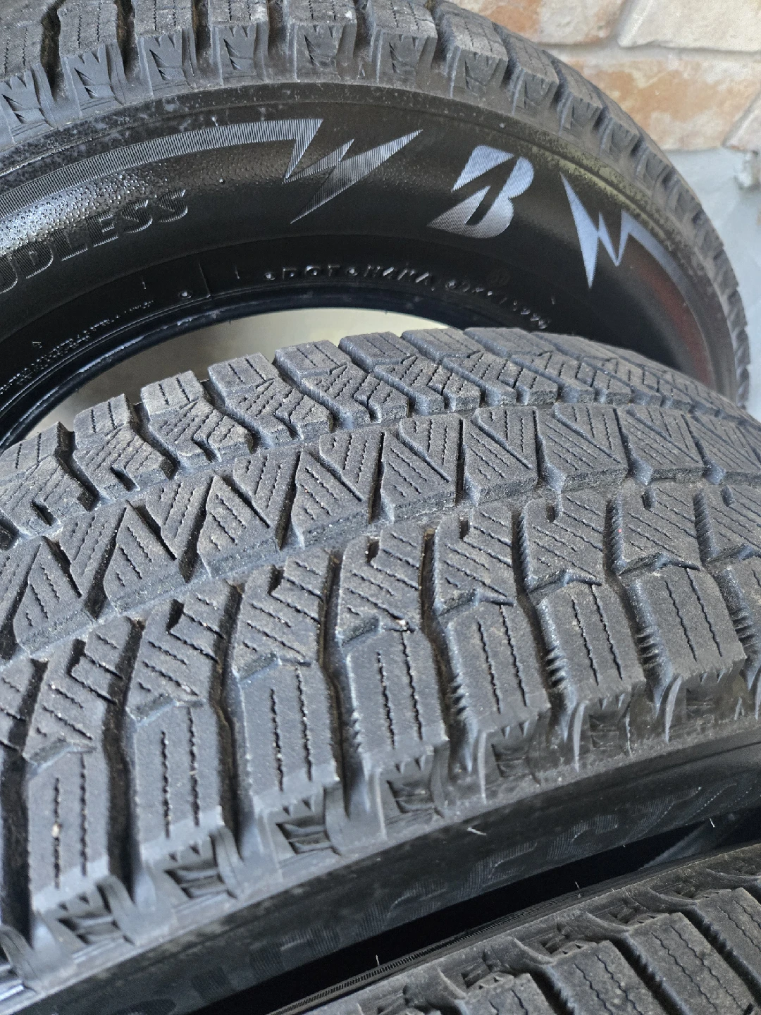 Bridgestone Blizzak WS90 Winter Tires - 205/65R16 - photo 4