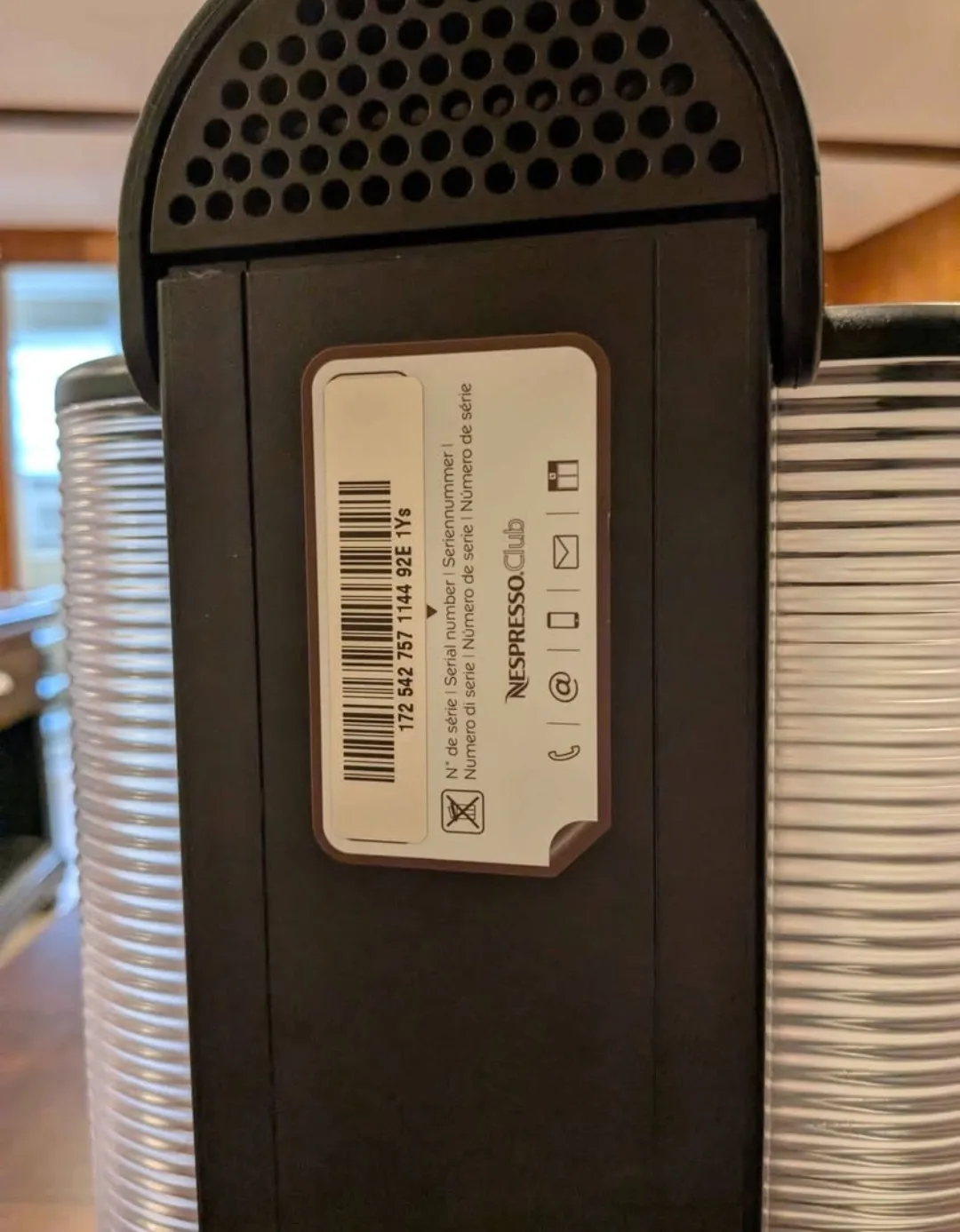 Nespresso Vertuo Next Coffee Machine by Breville image indicator(3)