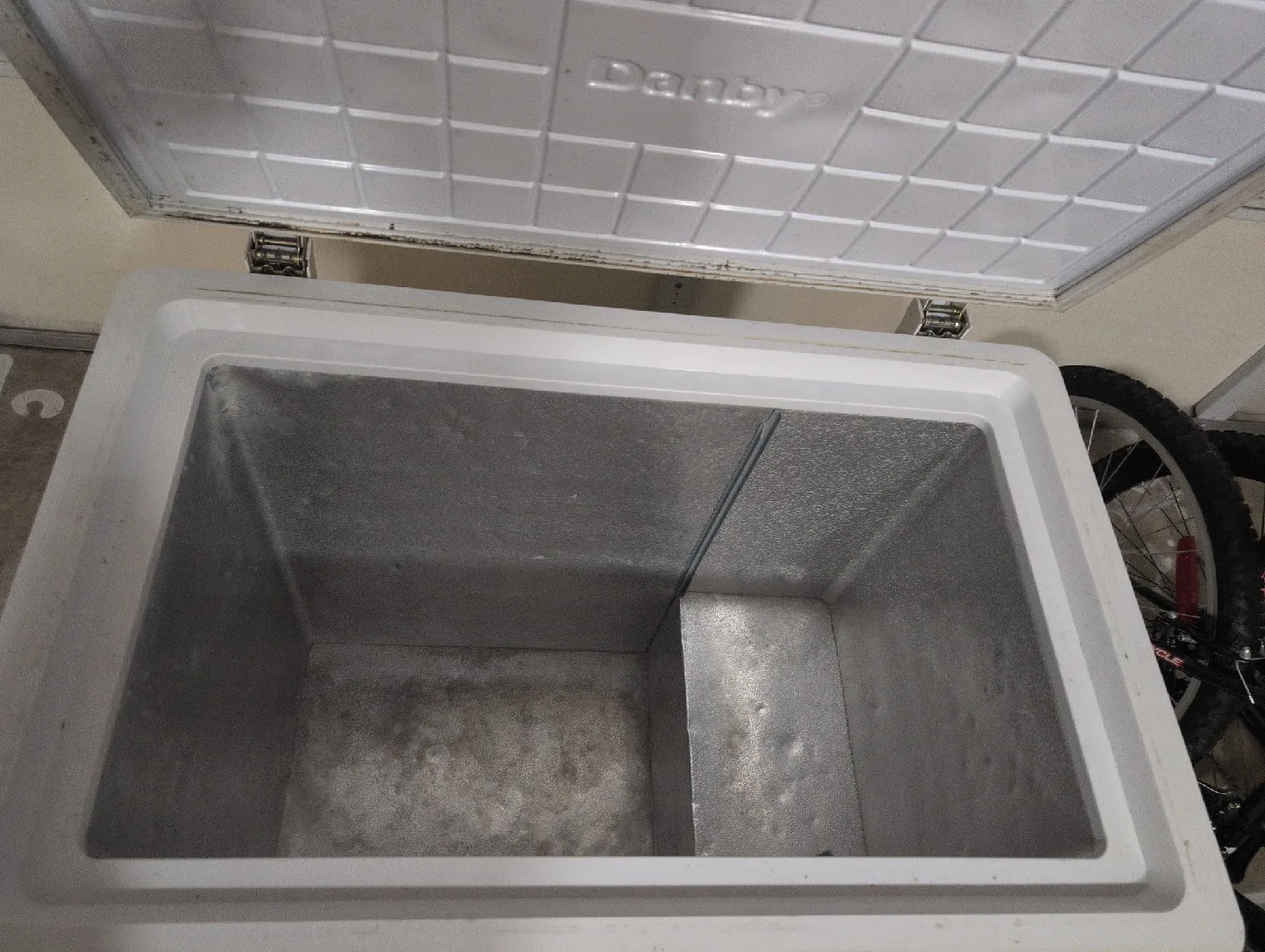 Danby Chest Freezer image indicator(3)