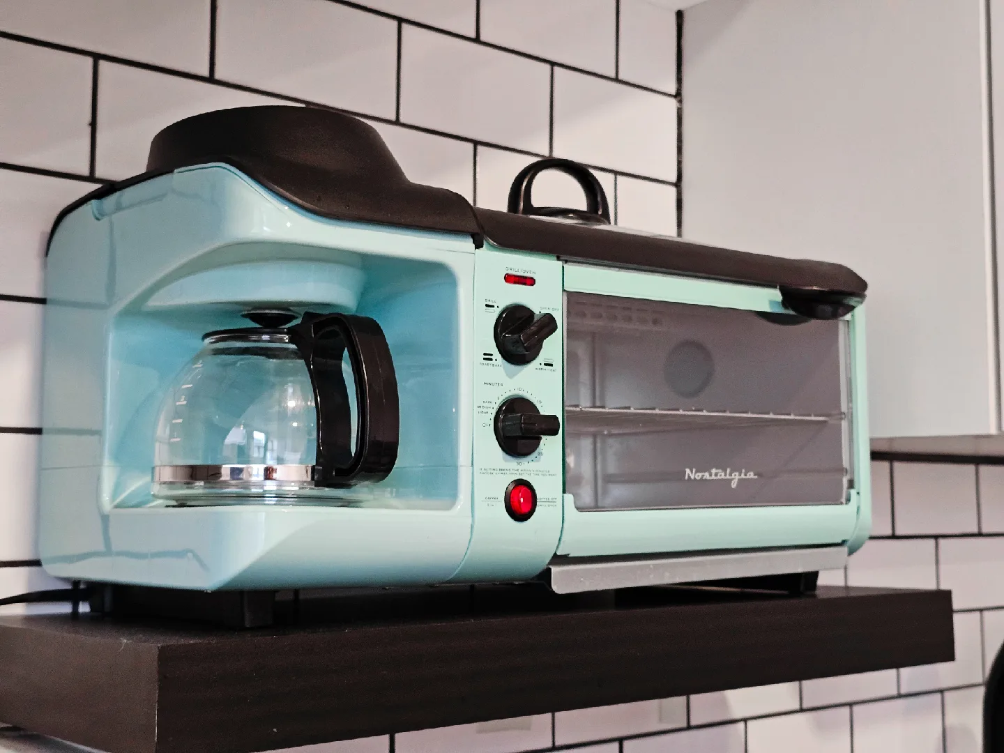 Nostalgia 3-in-1 Breakfast Station image indicator(3)