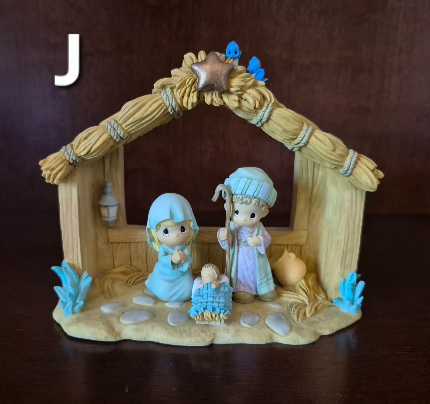 Assorted Precious Moments Figurines image indicator(5)