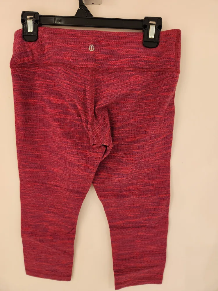 Lululemon Capri Leggings image indicator(7)