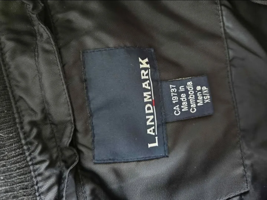 Landmark Men's Puffer Vest - Size XS image indicator(3)