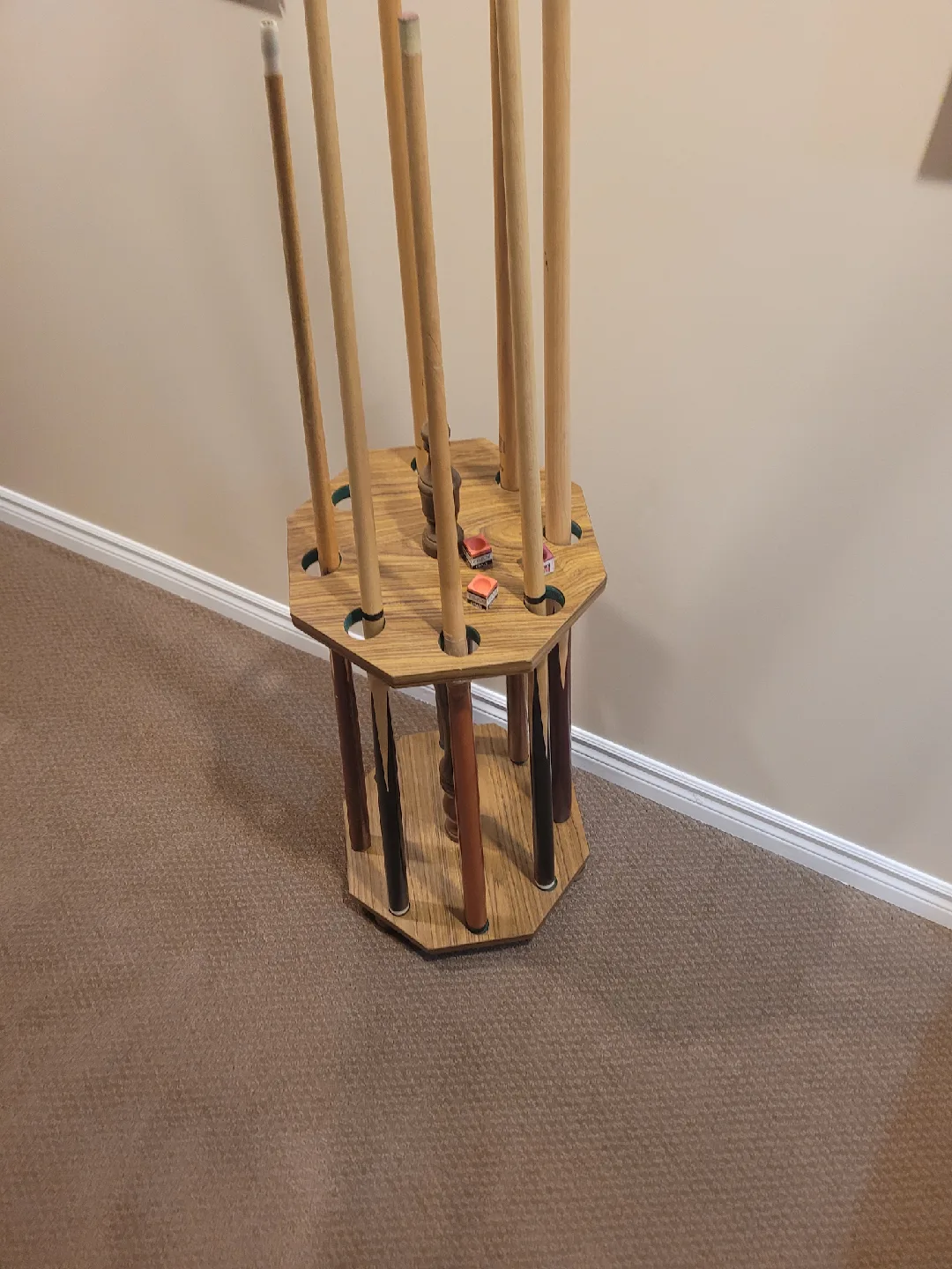 Olhausen The Billiard Oak Pool Table with Cue Rack image indicator(6)