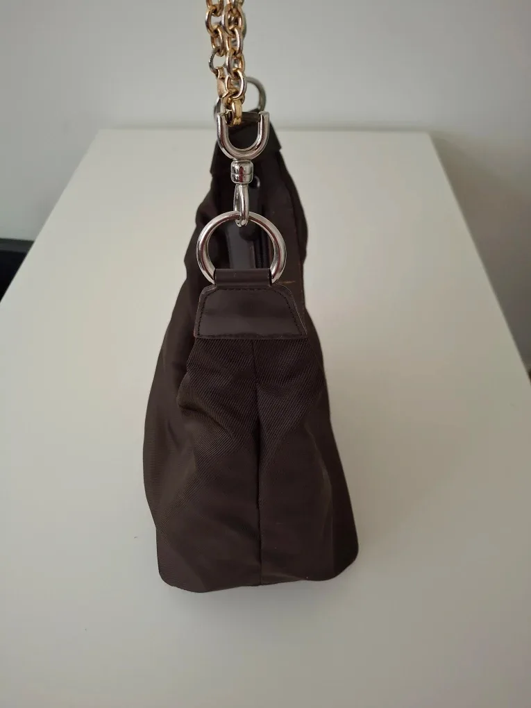 Used ladies  Gucci Brown Hobo Bag image indicator(5)