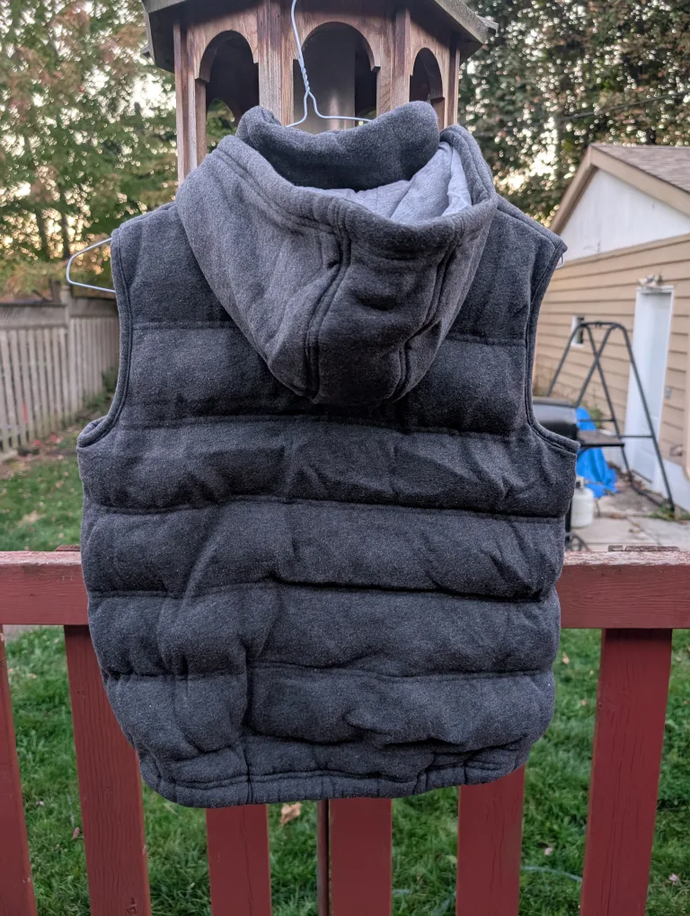 Boys sz lg puffer vest image indicator(2)