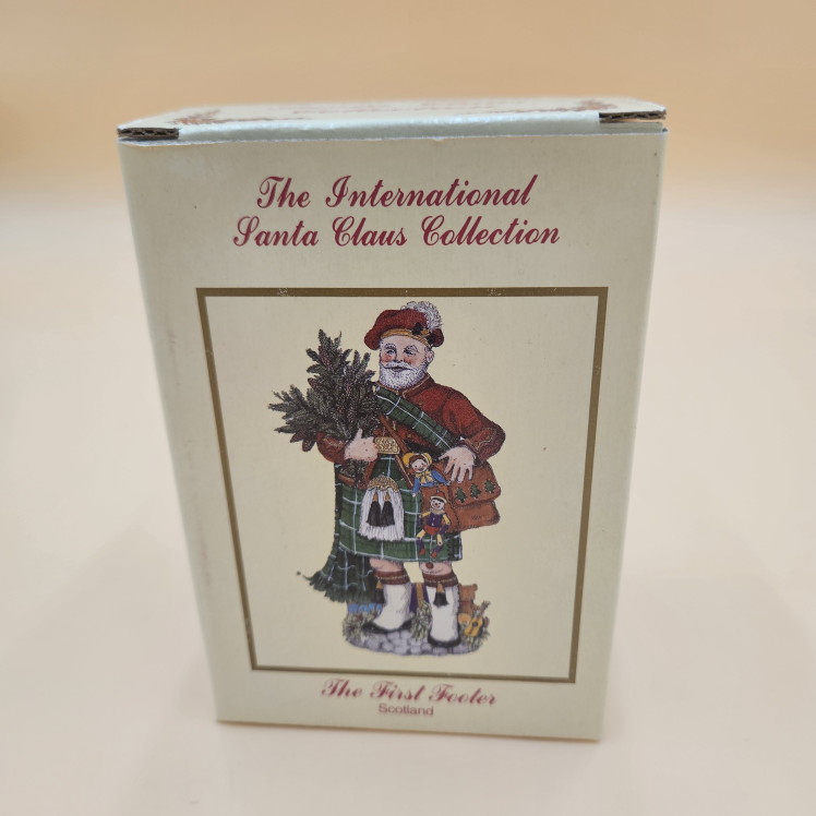 The International Santa Claus Collection Scotland First Footer