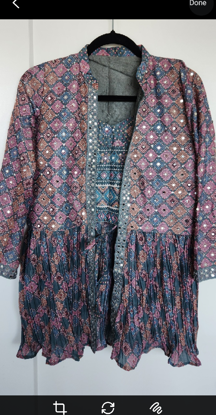 **BRAND NEW- 4PC Modern Mirrorwork Jacket and Palazzo Set** - photo 2