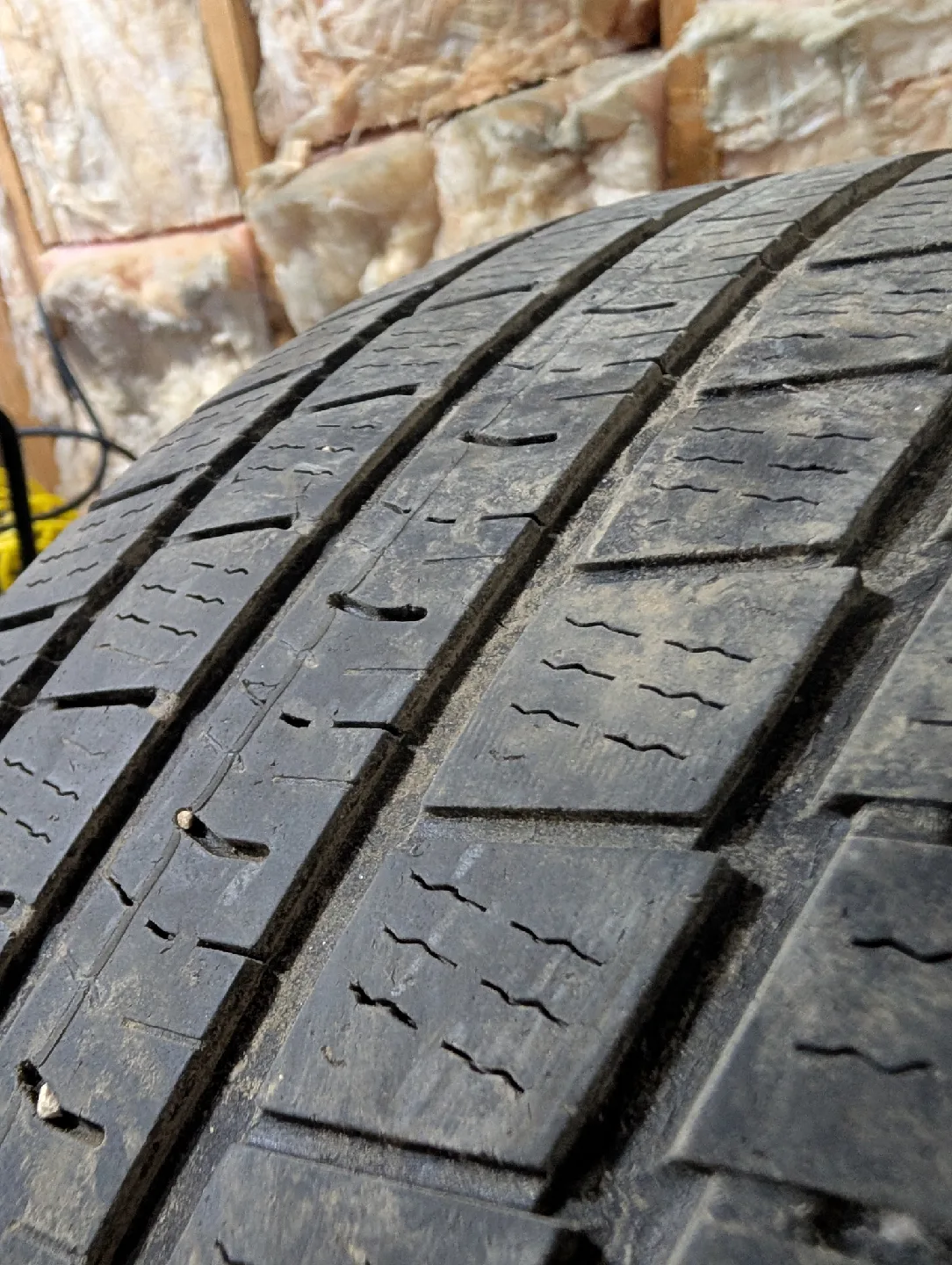 (1)-215/70R16 All Weather Radar Dimax 4 Seasons Tire image indicator(4)