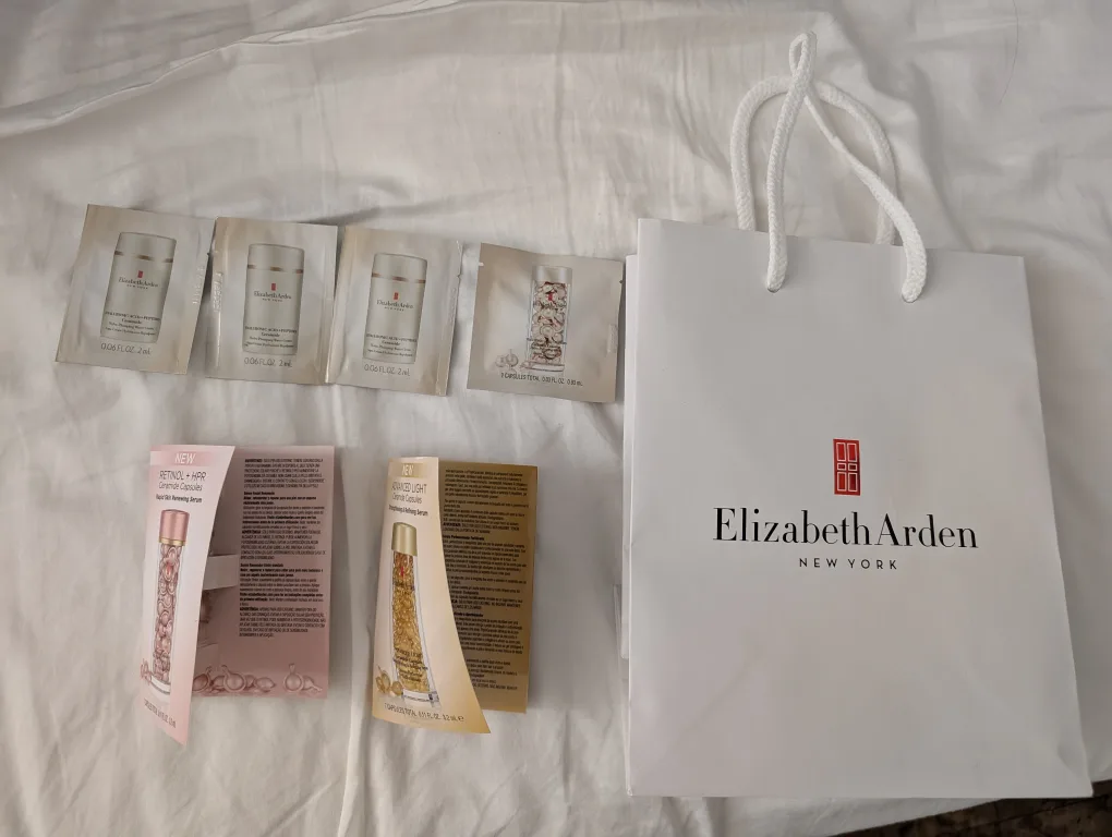 Elizabeth Arden Ceramide Capsules & Water Cream Samples thumbnail