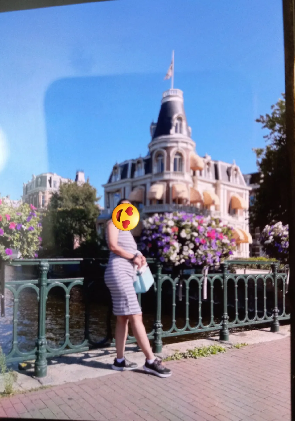 women dress image indicator(5)