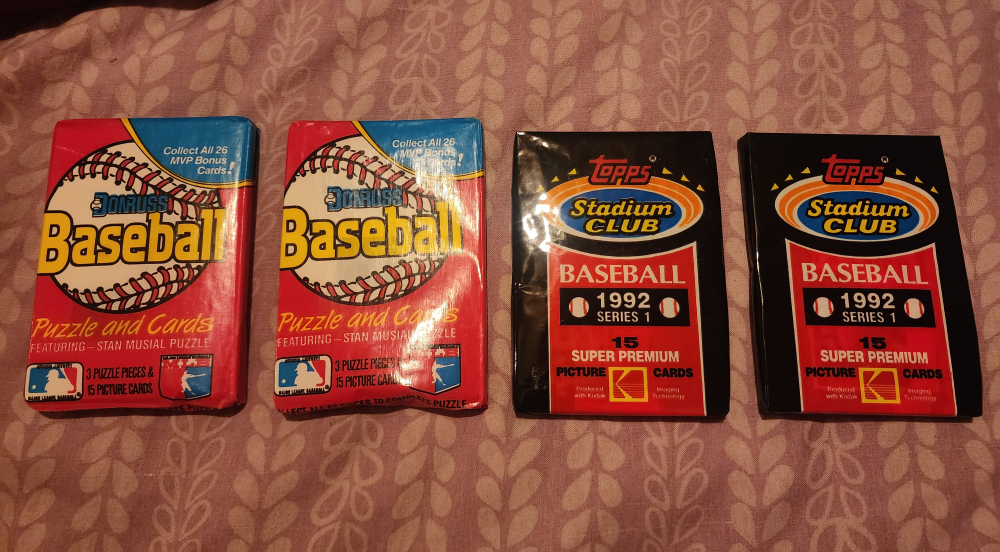 Mixed Lot of Baseball & Football Cards, 1994 Coin Set CASH ONLY - photo 3