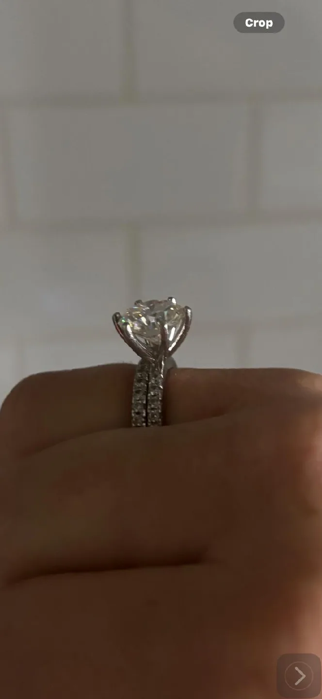 Diamond Engagement & Wedding Ring Set image indicator(2)