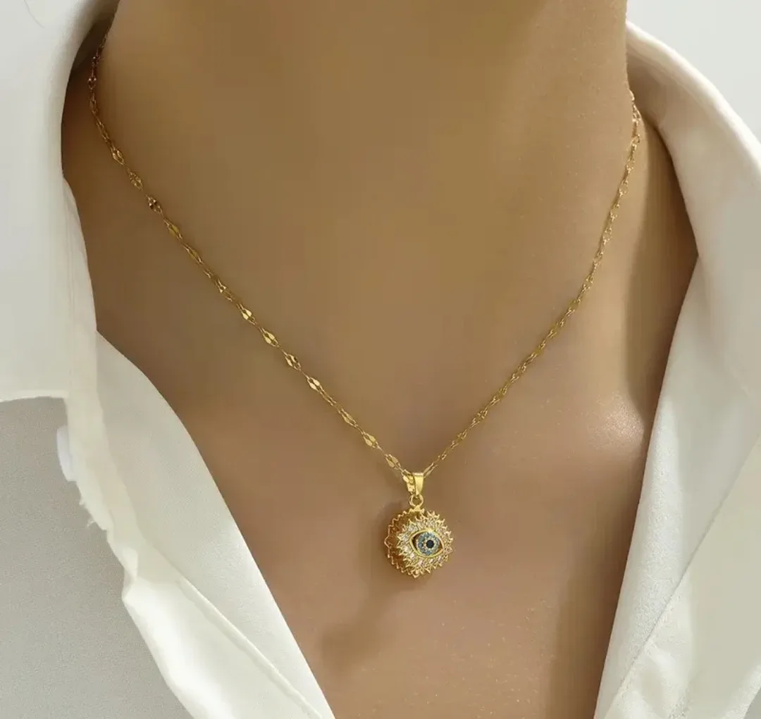 Gold Evil Eye Pendant Necklace image indicator(5)