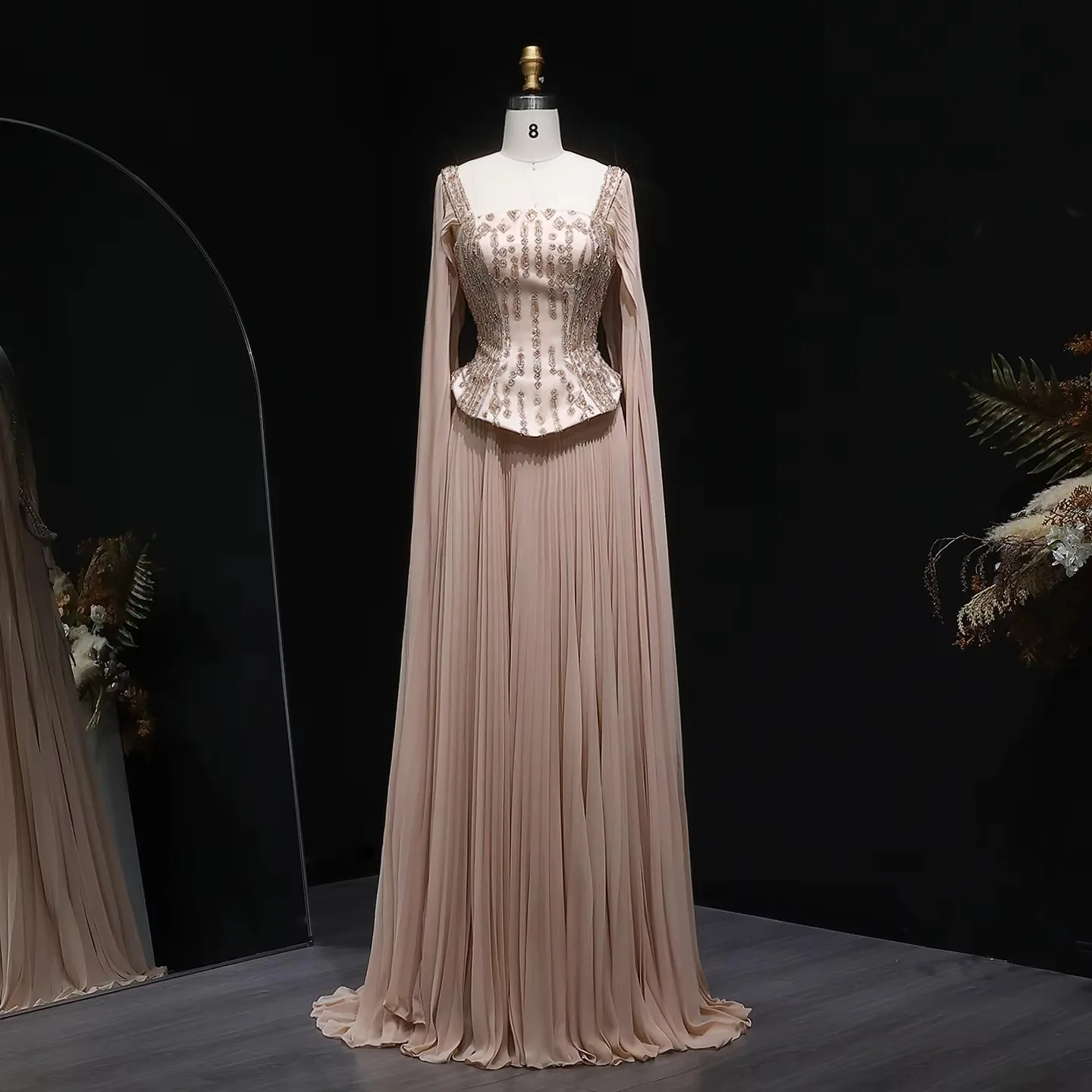 Elegant Formal Gowns image indicator(2)
