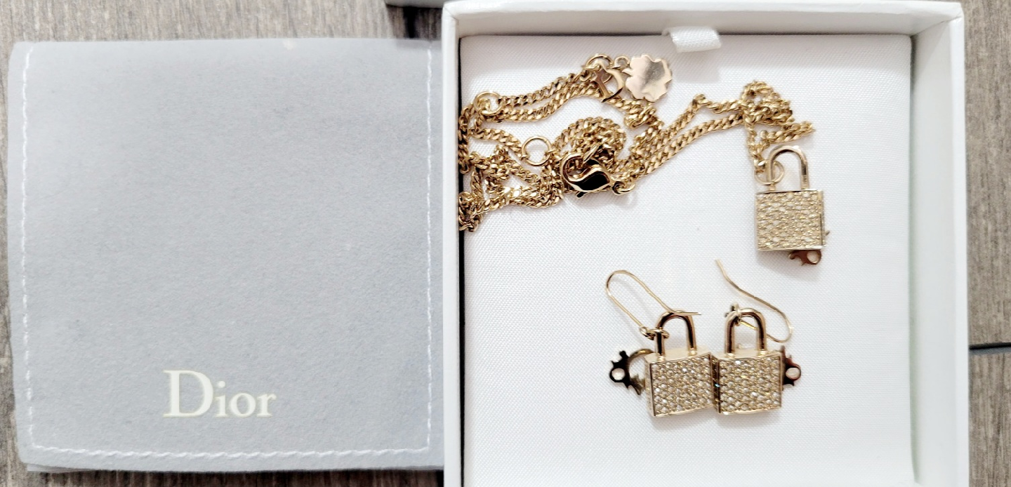 Dior Lock Necklace & Earrings Set - photo 3